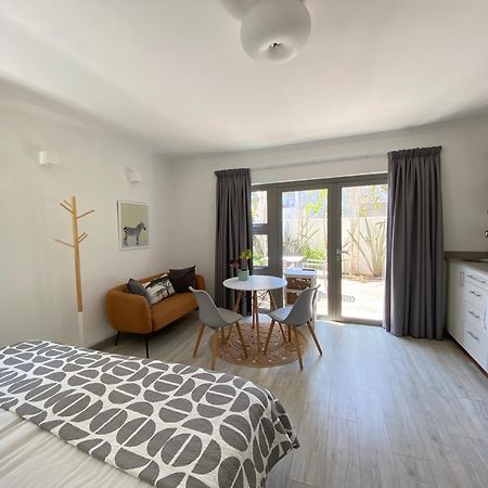 Ocean10 Guesthouse Fokváros Kültér fotó